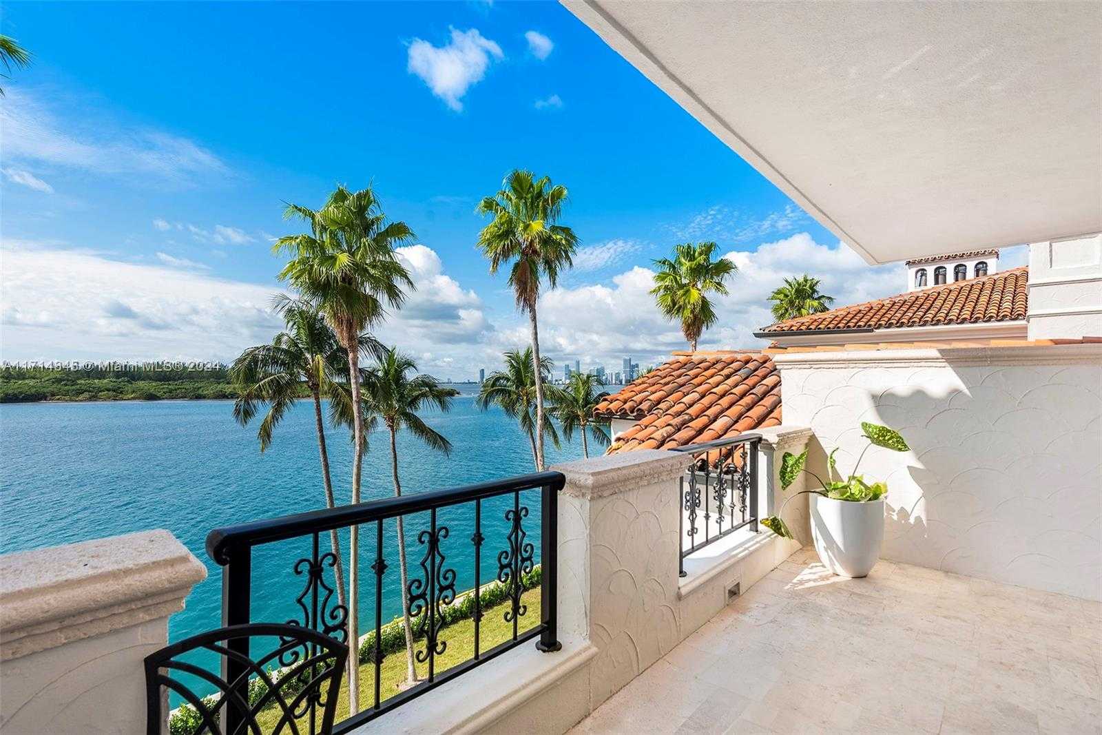 Small Image of 2444 FISHER ISLAND DR #5404, Miami Beach Number 29