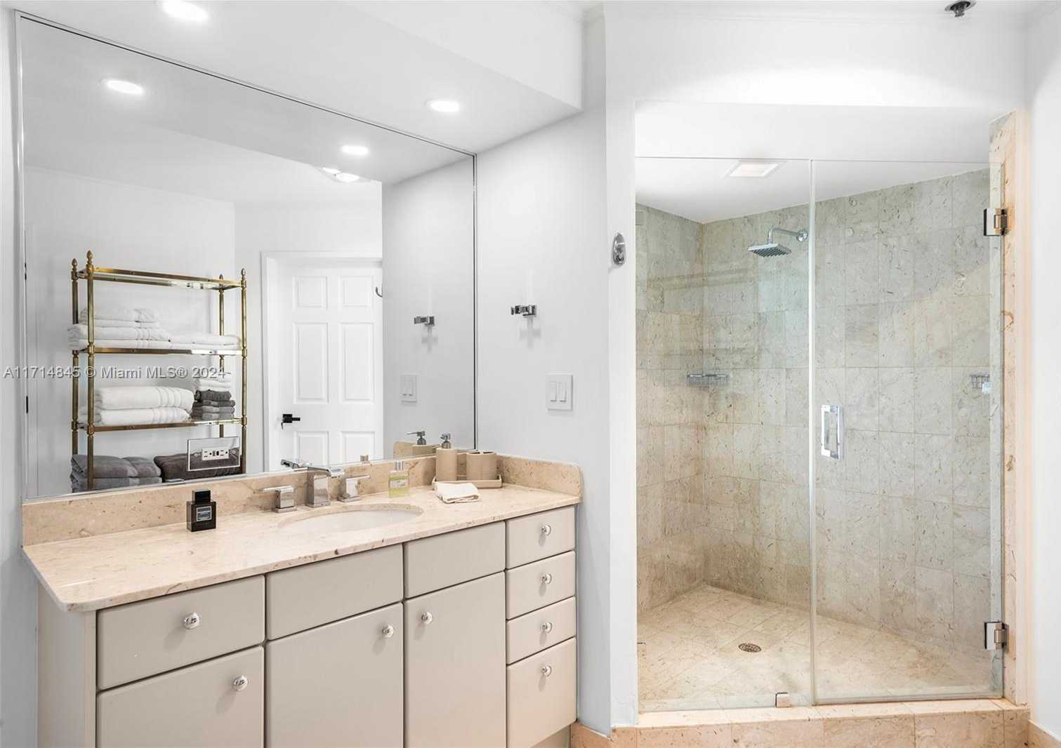 Small Image of 2444 FISHER ISLAND DR #5404, Miami Beach Number 35