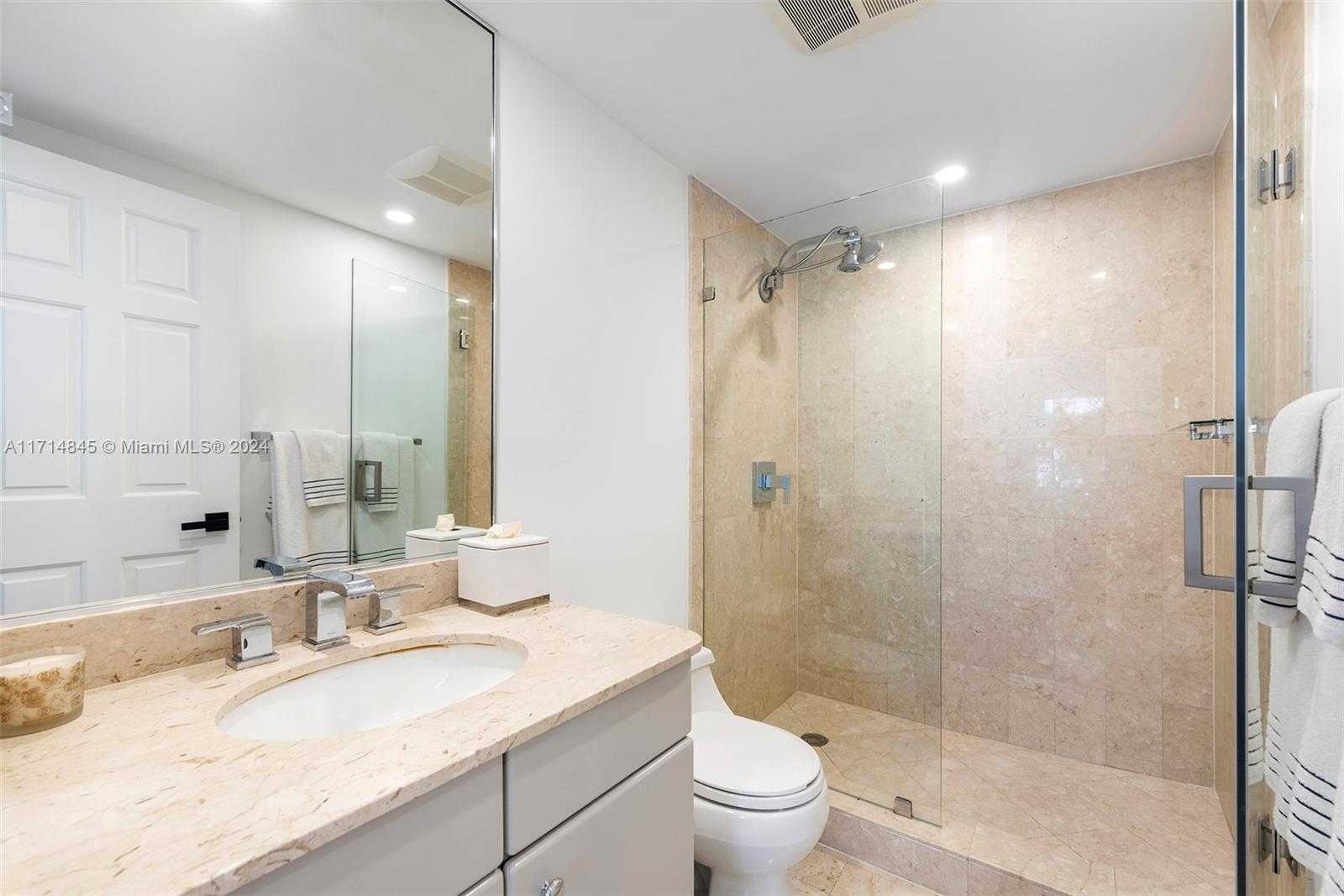 Small Image of 2444 FISHER ISLAND DR #5404, Miami Beach Number 40