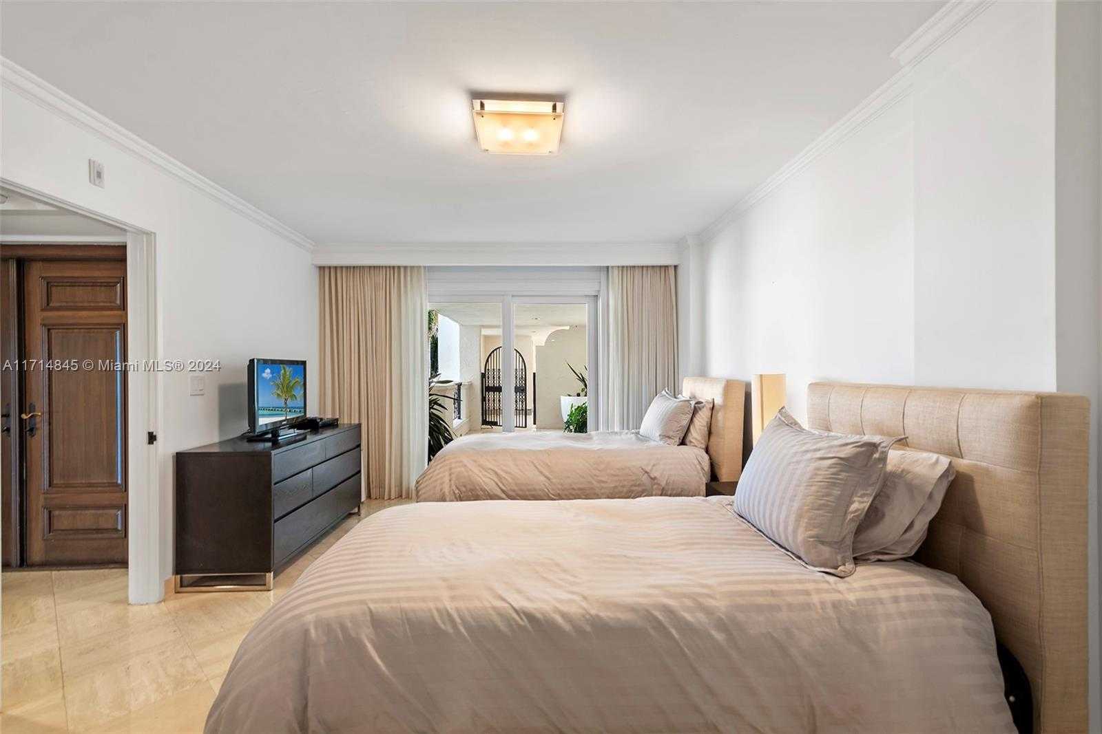 Small Image of 2444 FISHER ISLAND DR #5404, Miami Beach Number 44