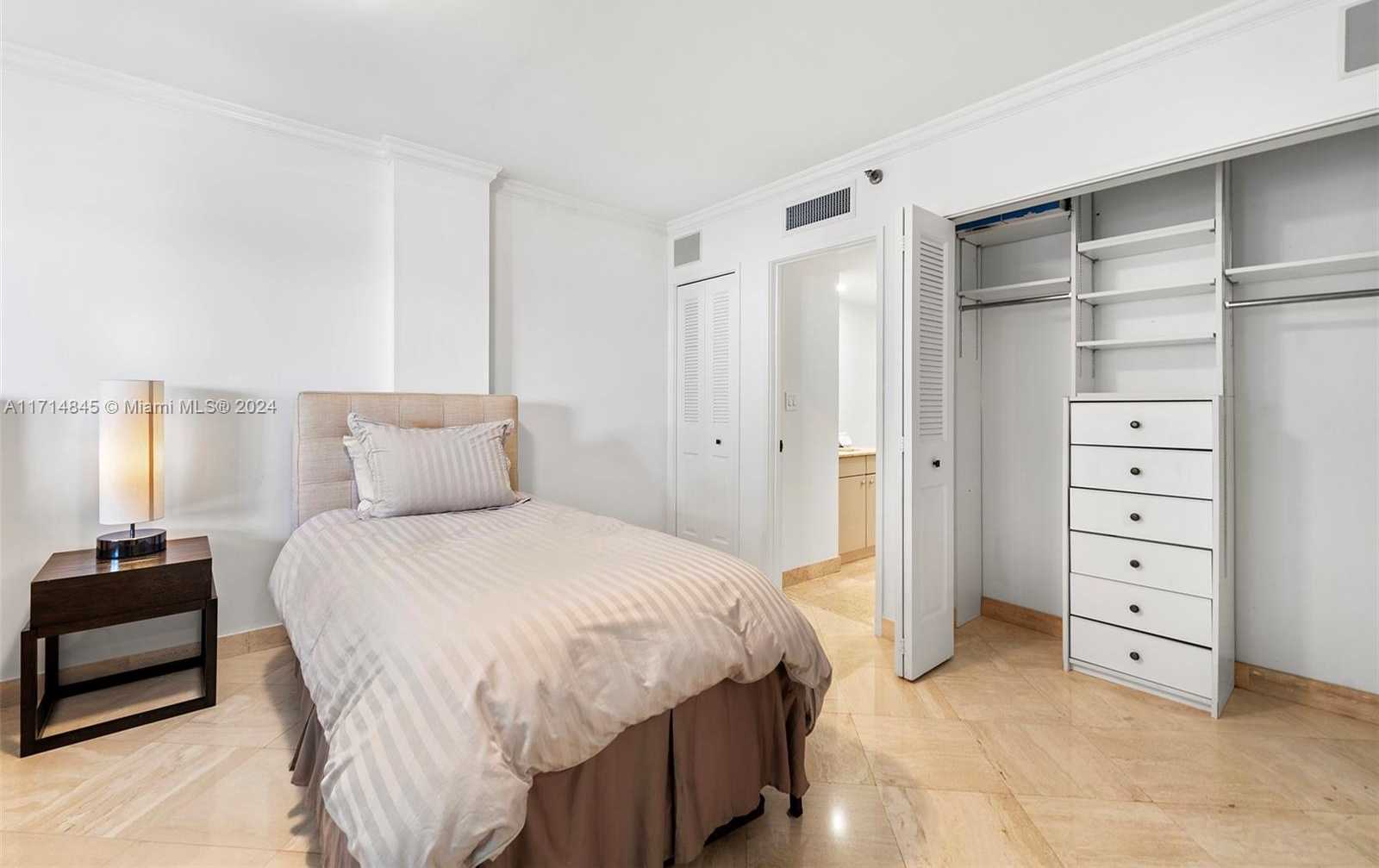 Small Image of 2444 FISHER ISLAND DR #5404, Miami Beach Number 45