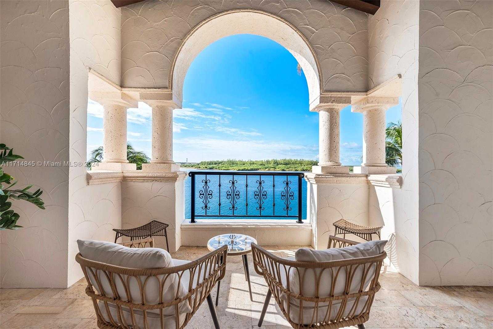 Small Image of 2444 FISHER ISLAND DR #5404, Miami Beach Number 7