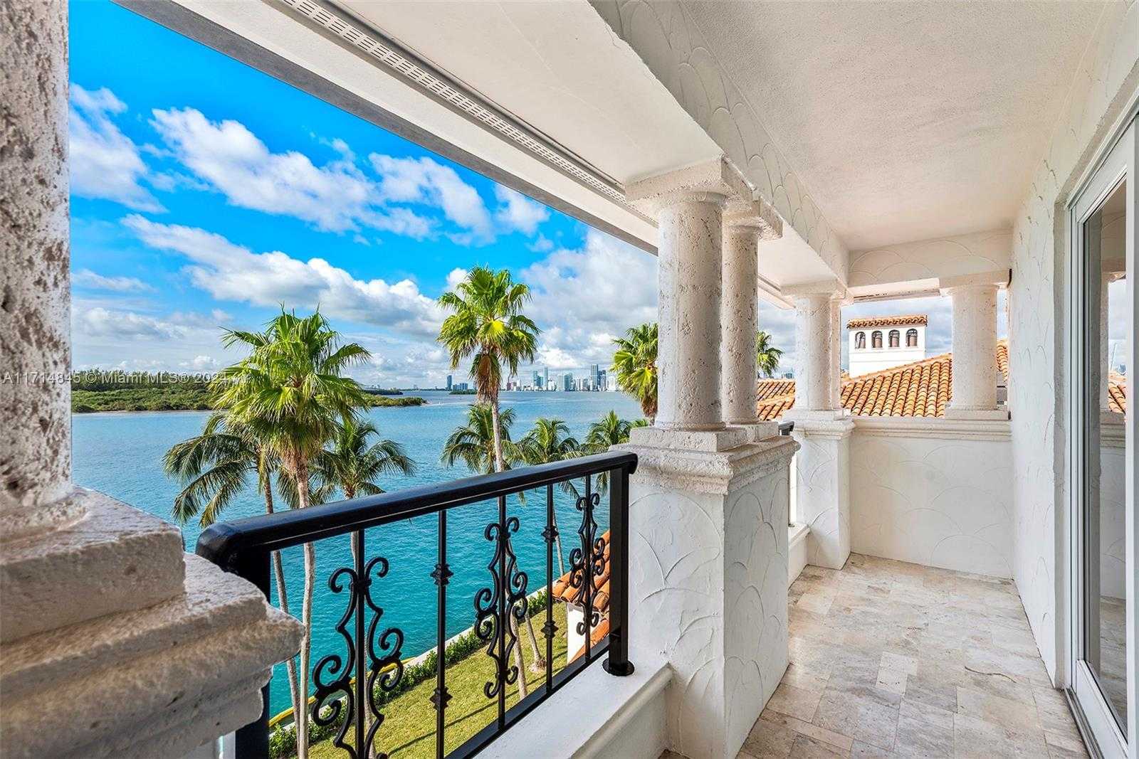 Small Image of 2444 FISHER ISLAND DR #5404, Miami Beach Number 9