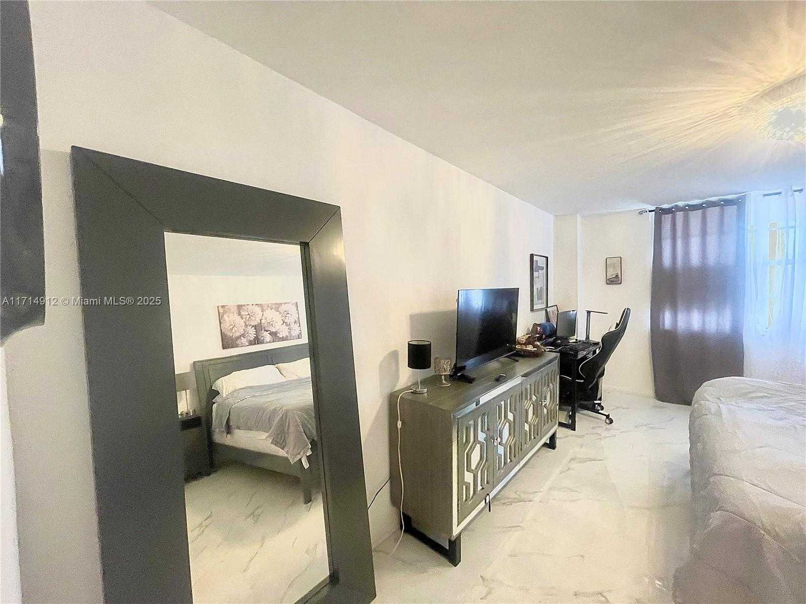 Small Image of 250 174TH ST #2307, Sunny Isles Beach Number 21