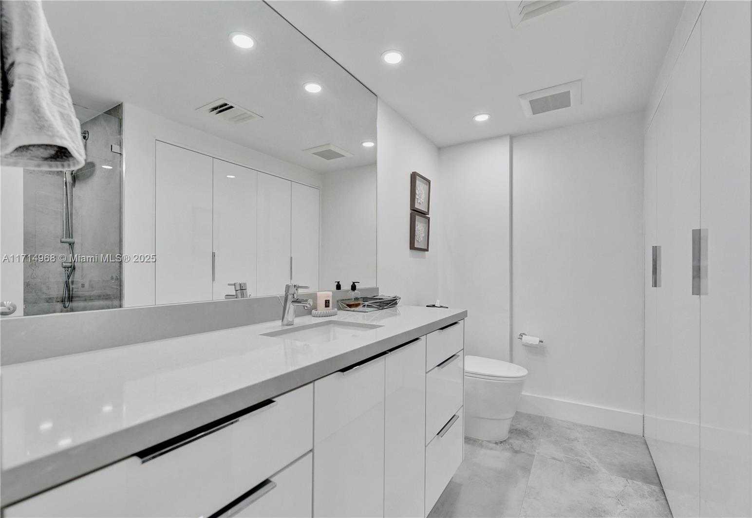 Small Image of 3610 YACHT CLUB DR #508, Aventura Number 18