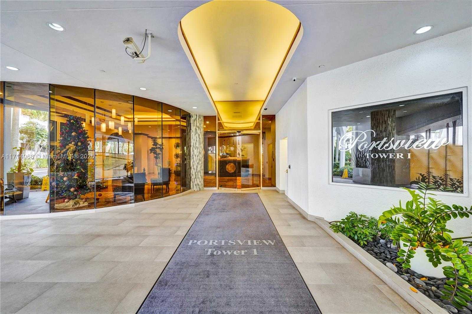 Small Image of 3610 YACHT CLUB DR #508, Aventura Number 37