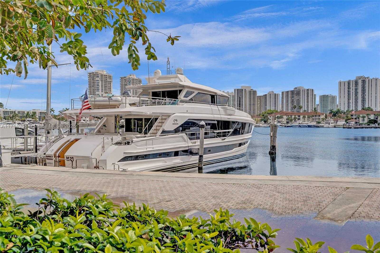 Small Image of 3610 YACHT CLUB DR #508, Aventura Number 54