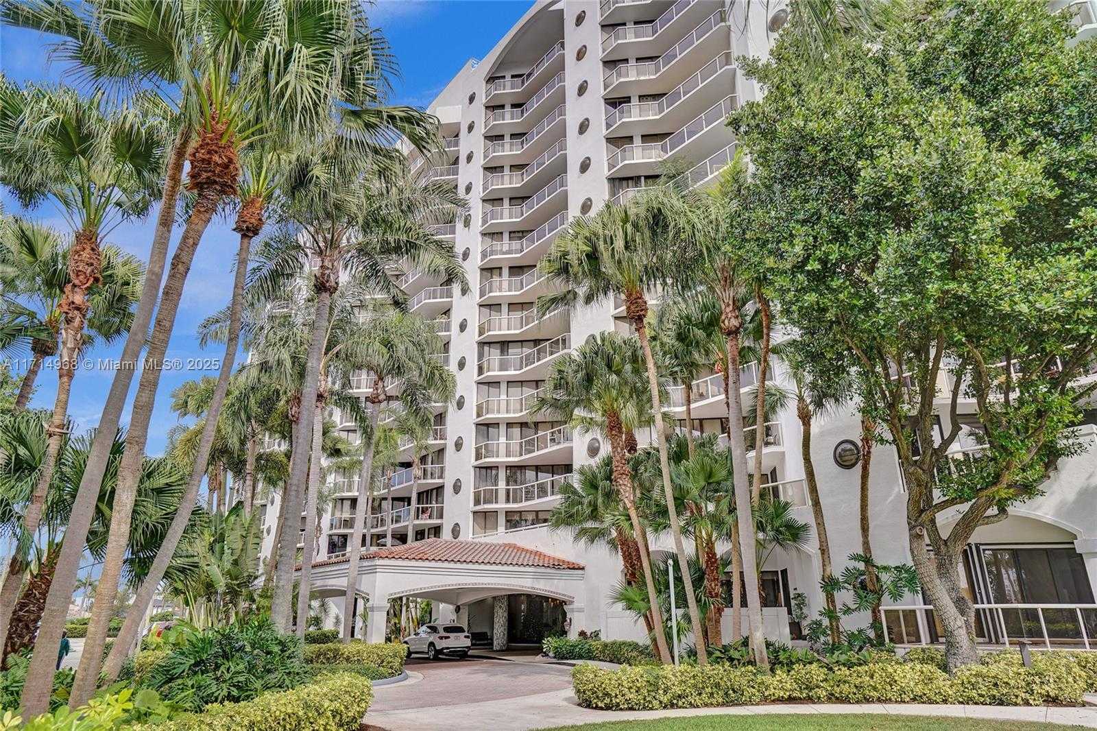 Small Image of 3610 YACHT CLUB DR #508, Aventura Number 55