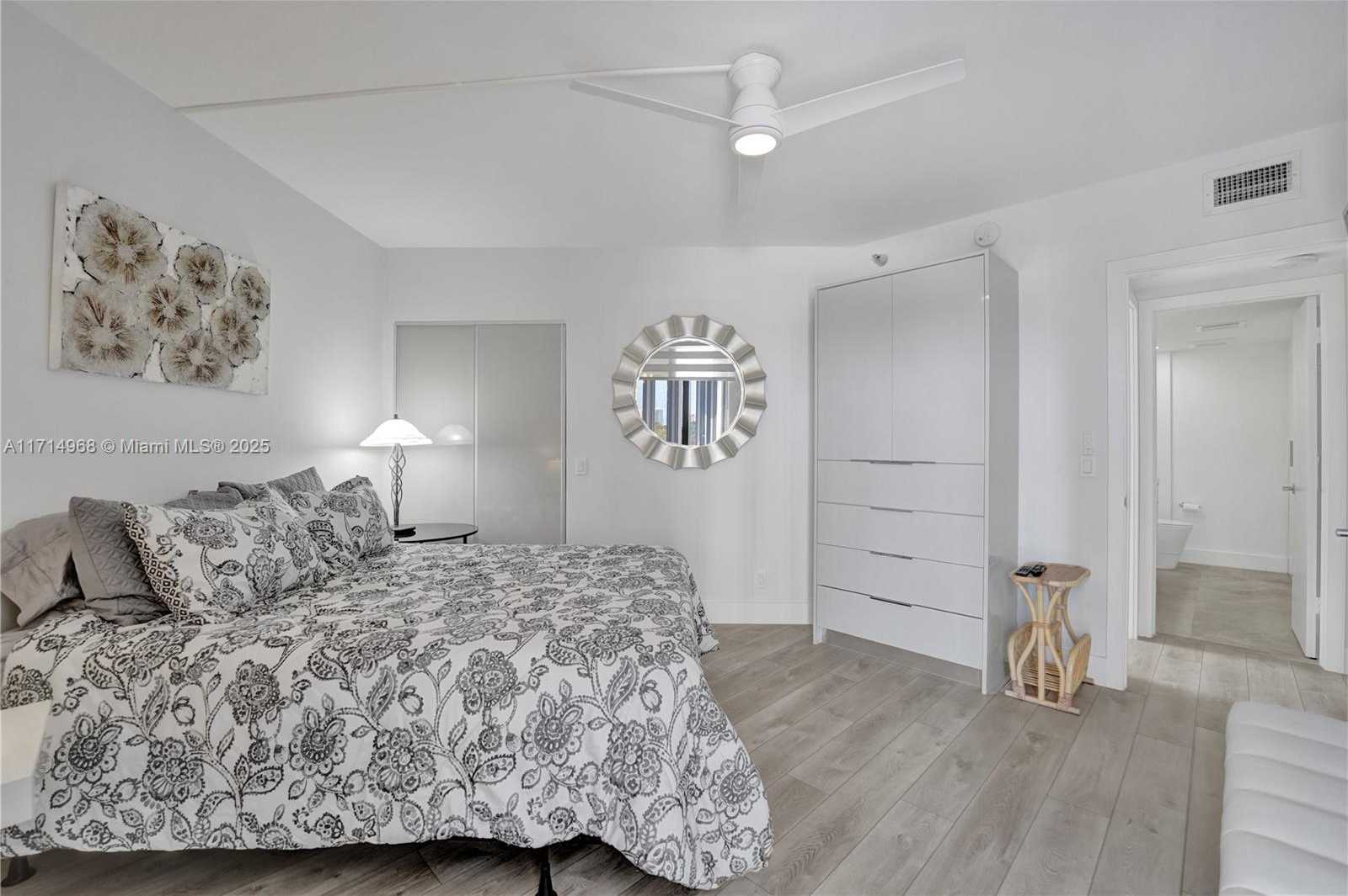 Small Image of 3610 YACHT CLUB DR #508, Aventura Number 9