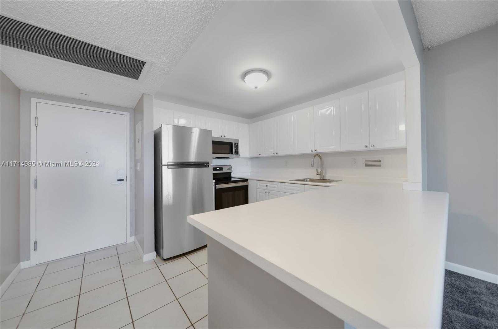 Small Image of 2301 COLLINS AVE #1030, Miami Beach Number 14