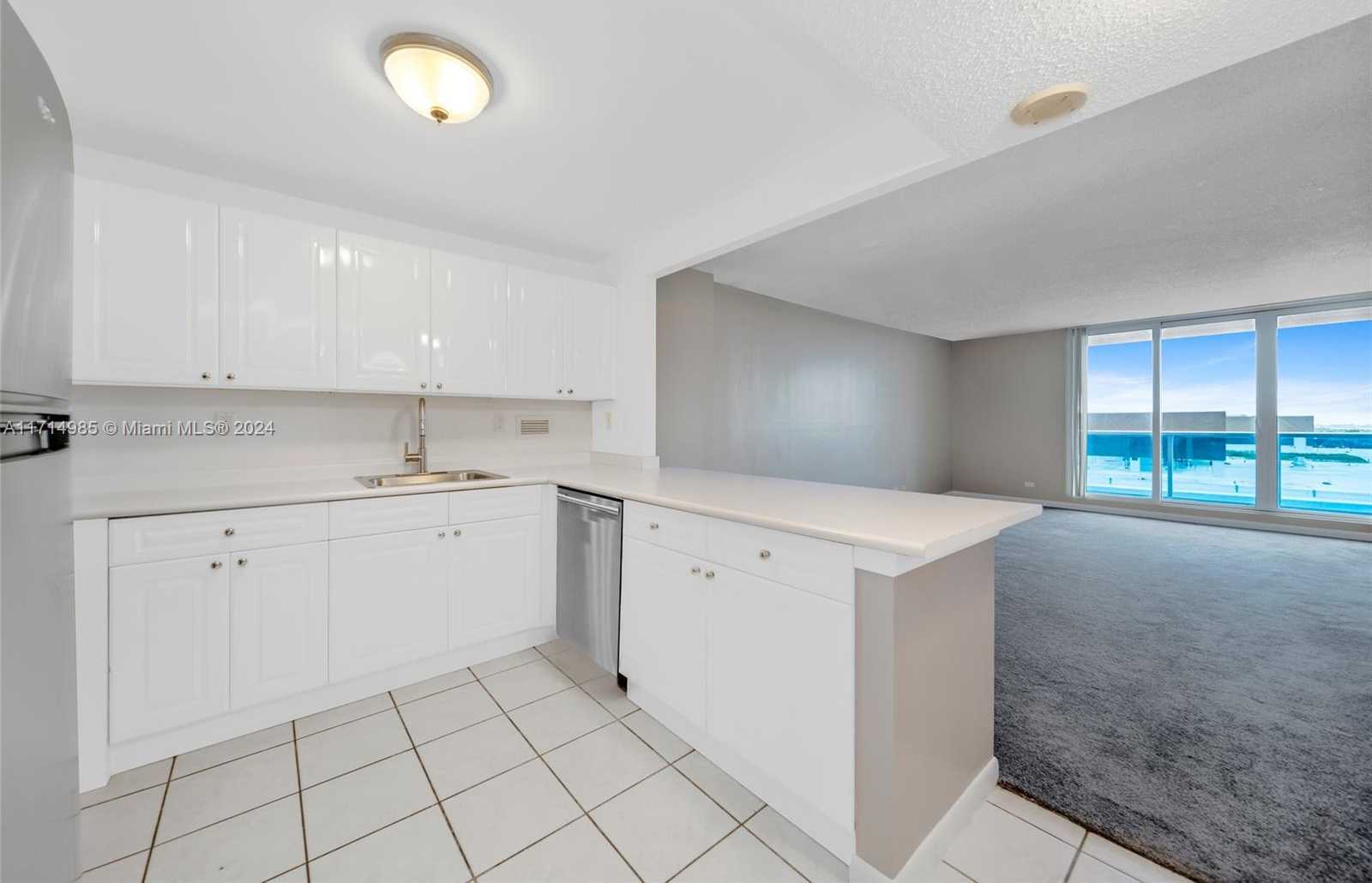 Small Image of 2301 COLLINS AVE #1030, Miami Beach Number 15