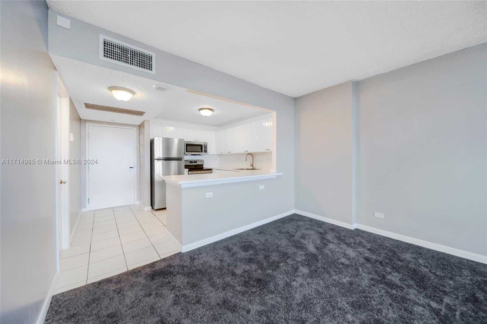 Small Image of 2301 COLLINS AVE #1030, Miami Beach Number 16