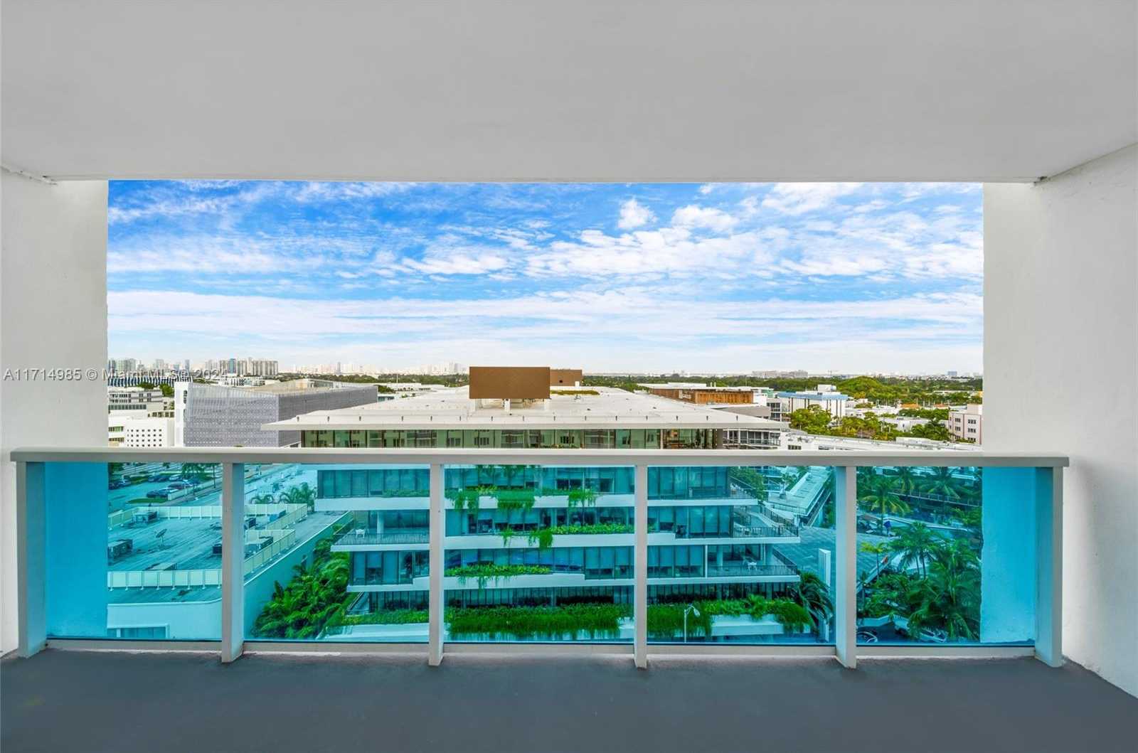 Small Image of 2301 COLLINS AVE #1030, Miami Beach Number 2