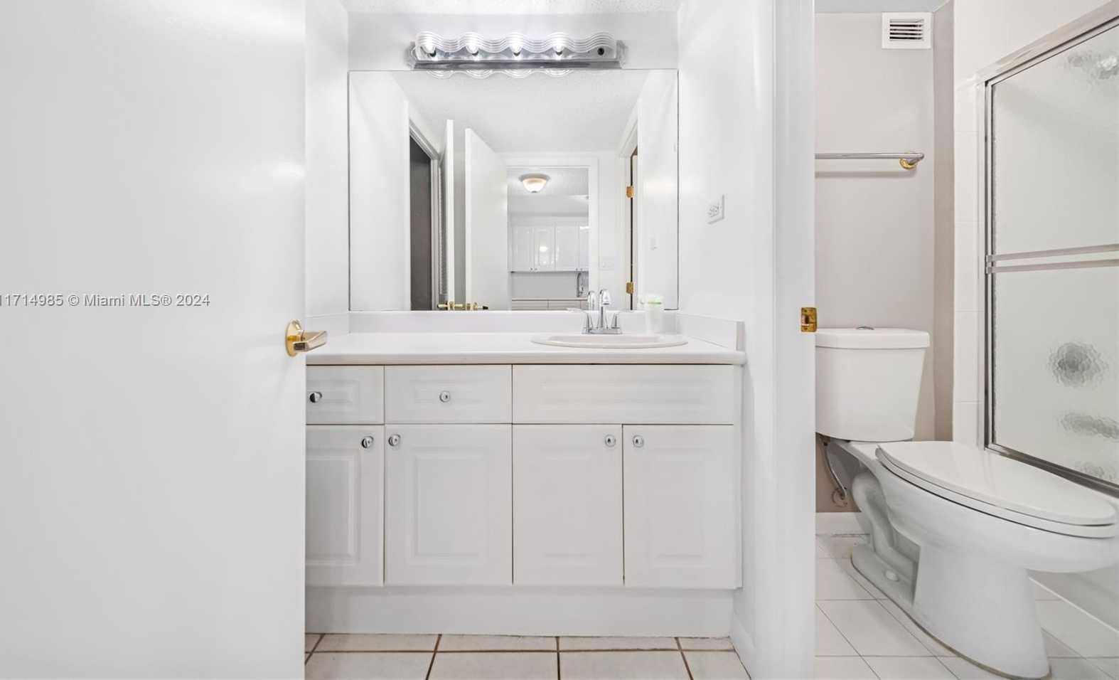 Small Image of 2301 COLLINS AVE #1030, Miami Beach Number 22