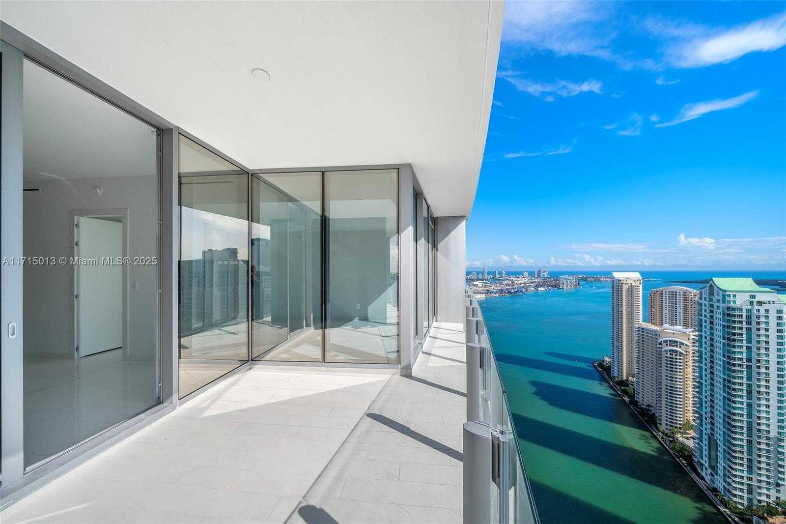 Small Image of 300 BISCAYNE BLVD WAY #4605, Miami Number 2