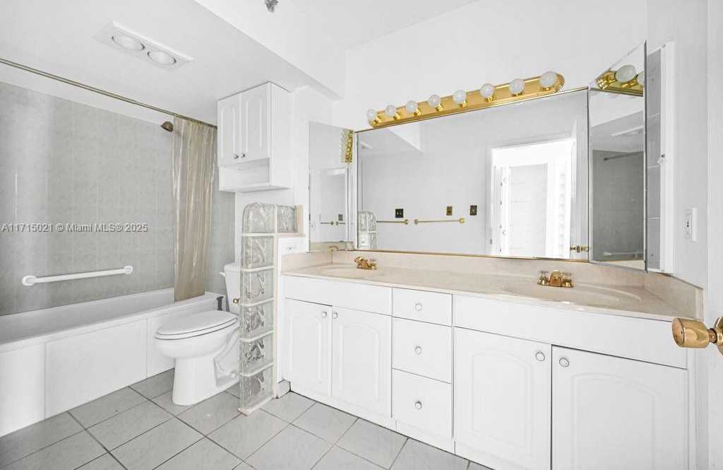 Small Image of 20355 NORTH EAST 34TH CT #725, Aventura Number 23