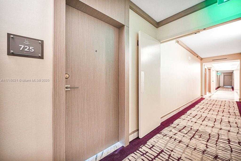 Small Image of 20355 NORTH EAST 34TH CT #725, Aventura Number 4