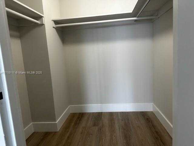 Small Image of 5401 COLLINS AVE #223, Miami Beach Number 22