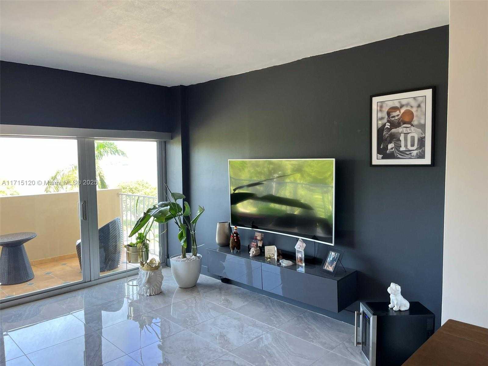 Small Image of 880 NORTH EAST 69TH ST #5Q, Miami Number 5