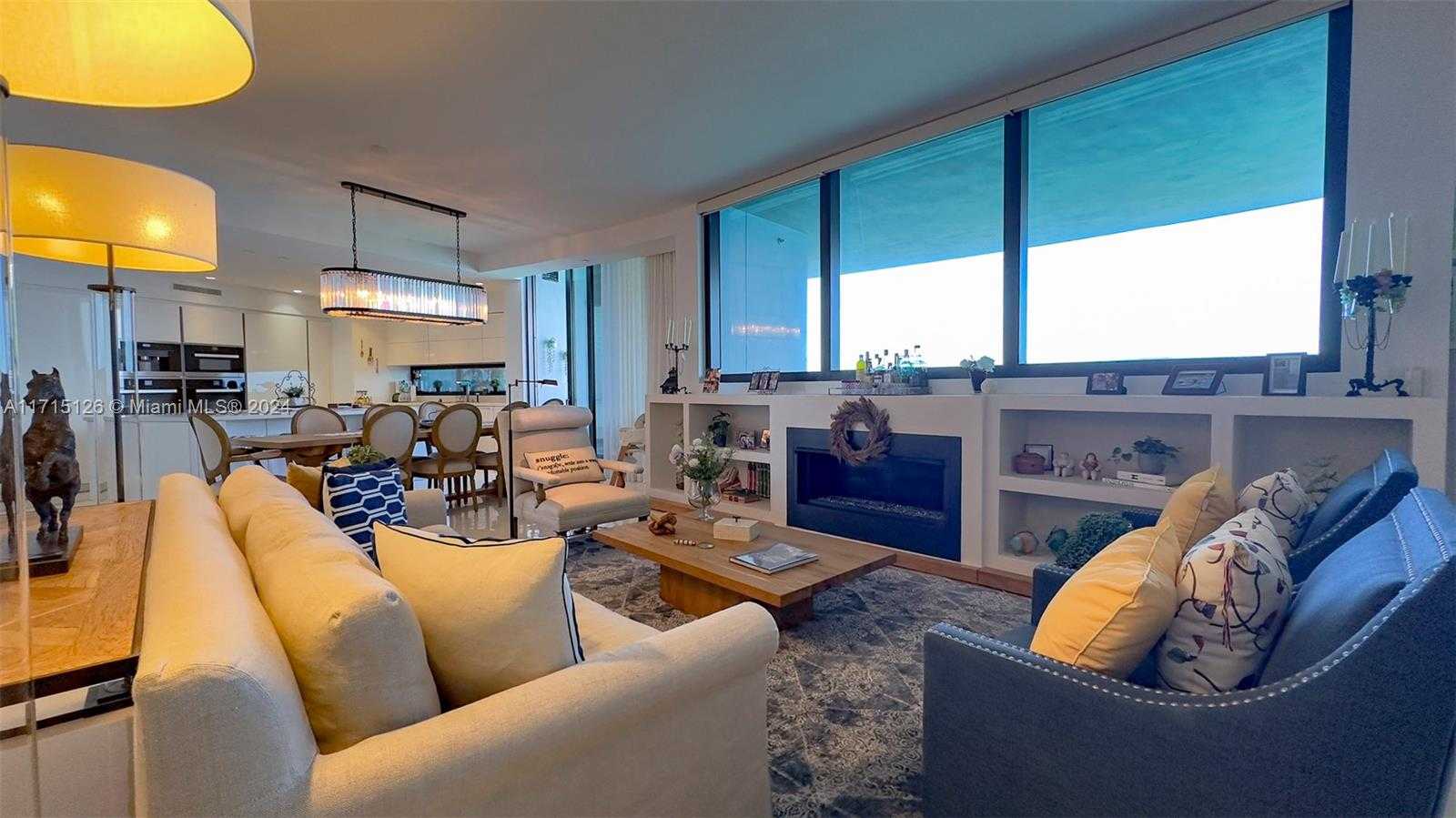 Small Image of 18555 Collins Ave, Sunny Isles Beach, FL 33160, USA Number 10