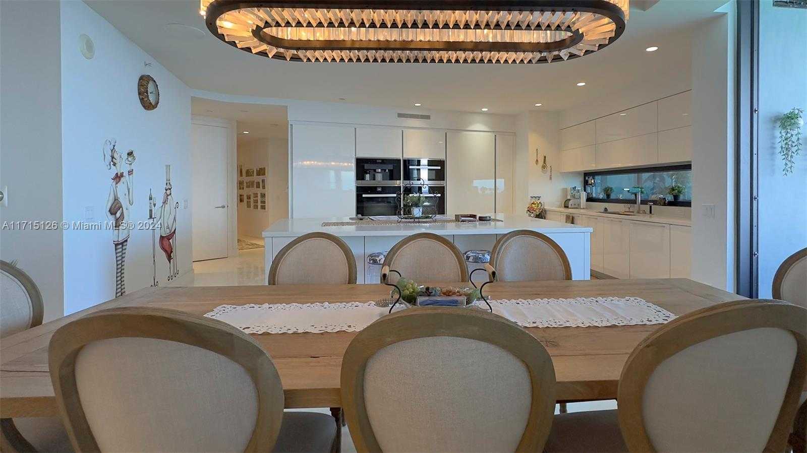 Small Image of 18555 Collins Ave, Sunny Isles Beach, FL 33160, USA Number 19
