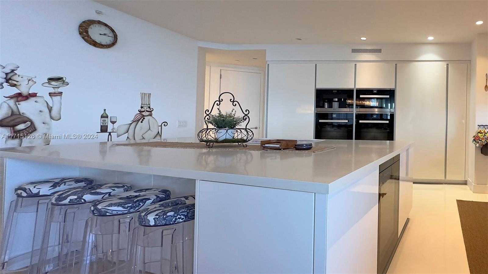 Small Image of 18555 Collins Ave, Sunny Isles Beach, FL 33160, USA Number 23