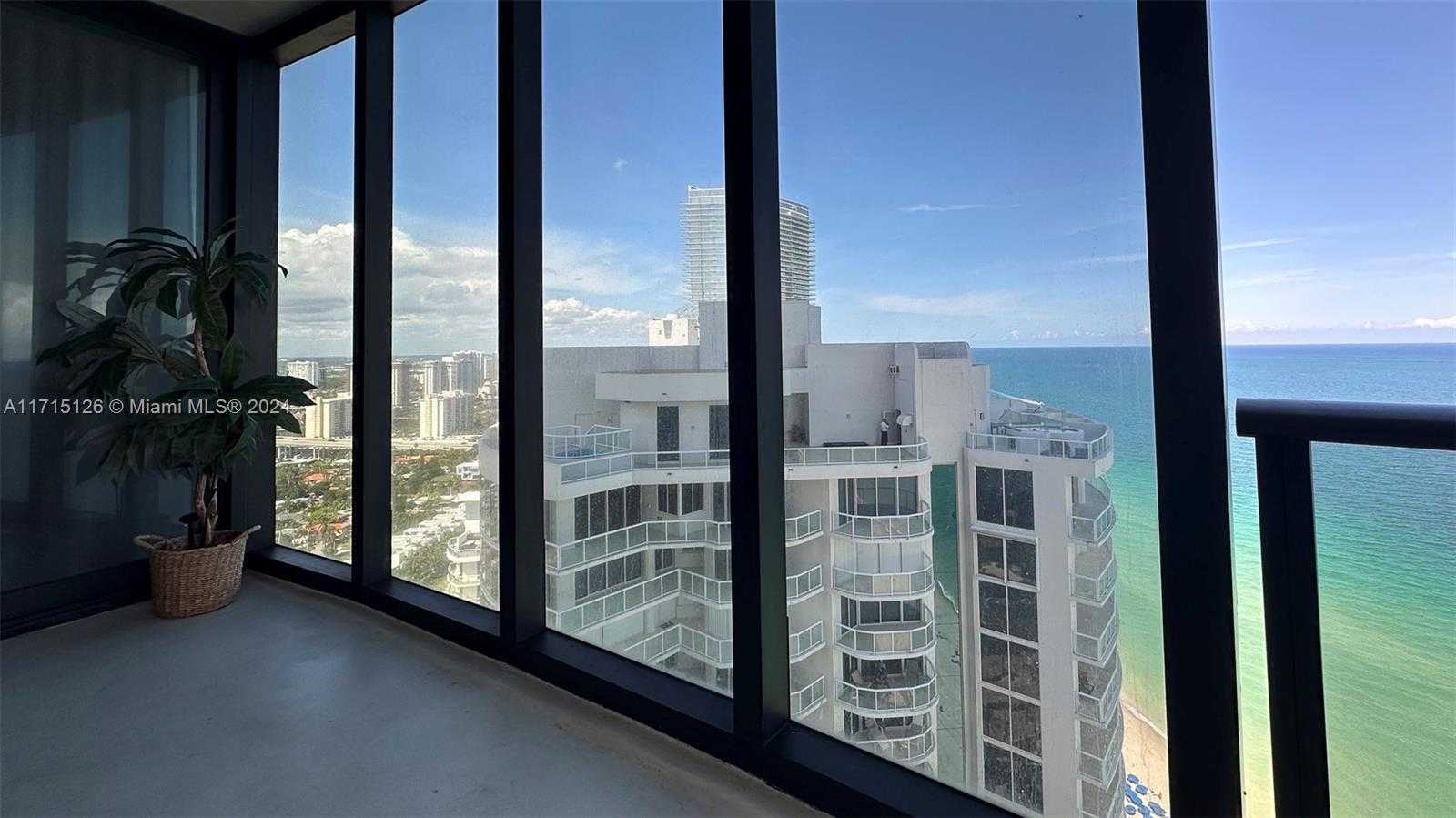 Small Image of 18555 Collins Ave, Sunny Isles Beach, FL 33160, USA Number 3