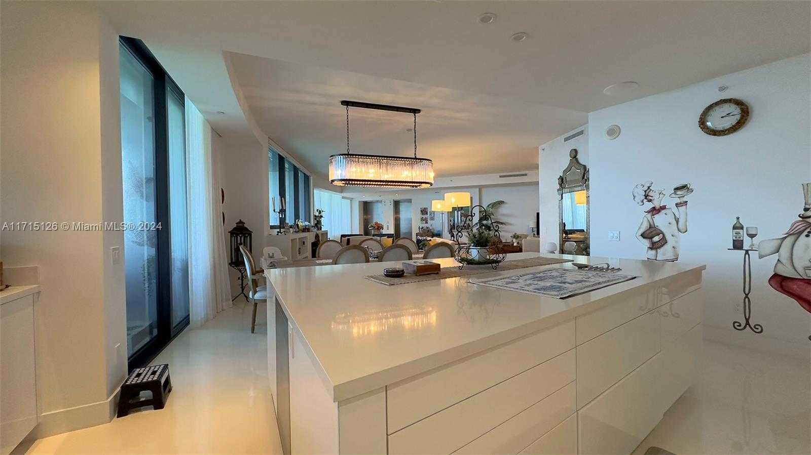 Small Image of 18555 Collins Ave, Sunny Isles Beach, FL 33160, USA Number 32