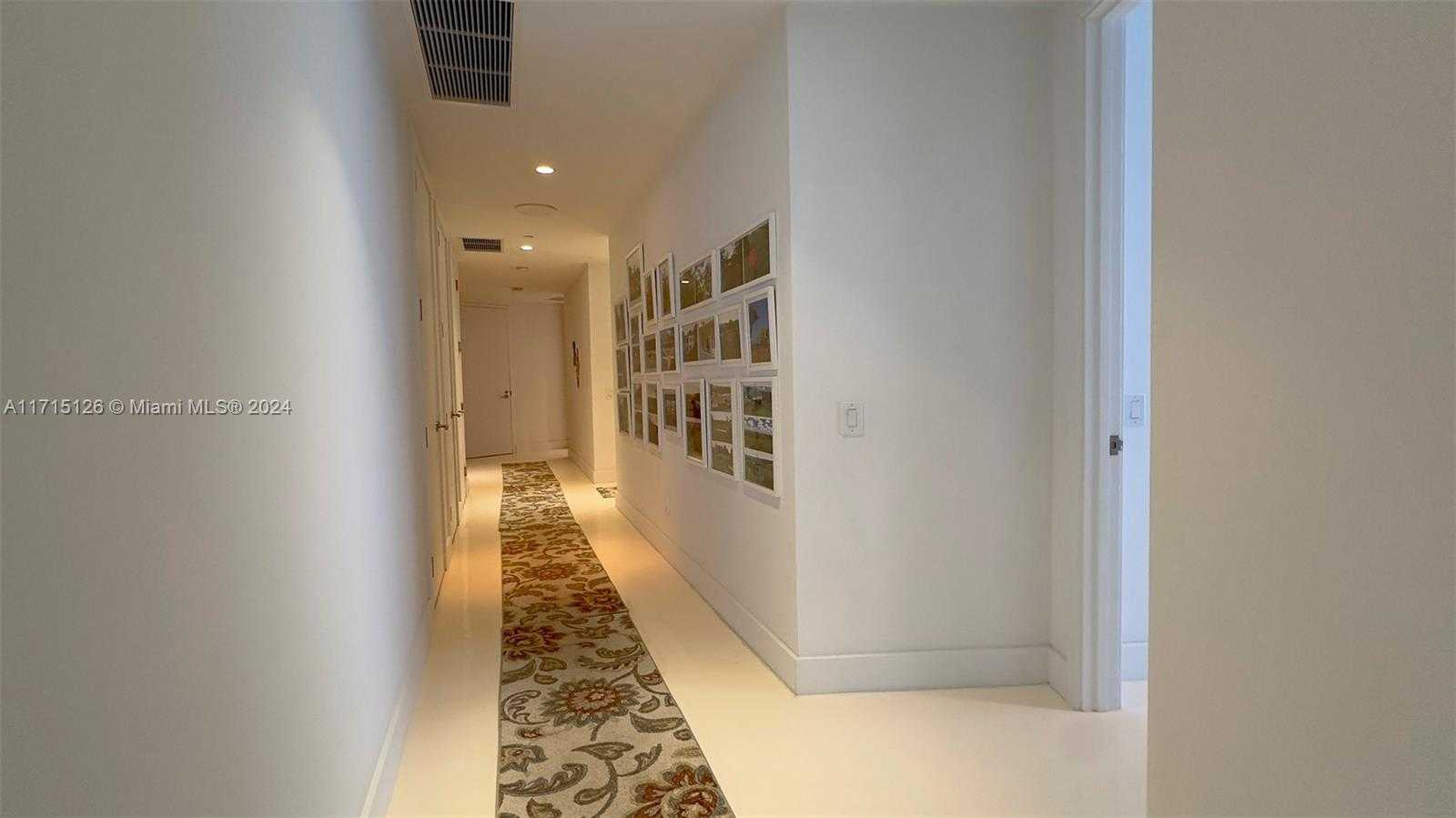 Small Image of 18555 Collins Ave, Sunny Isles Beach, FL 33160, USA Number 34