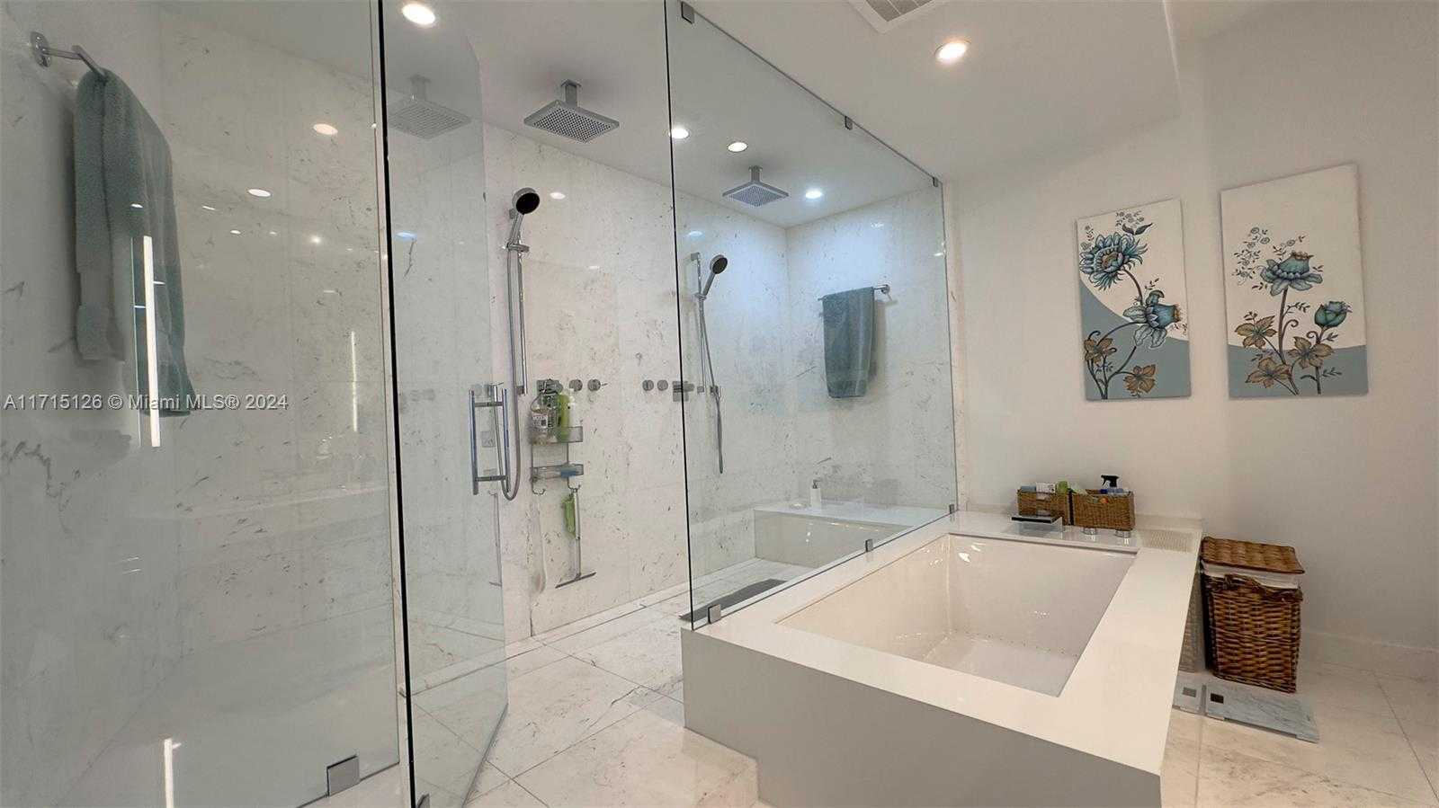 Small Image of 18555 Collins Ave, Sunny Isles Beach, FL 33160, USA Number 37