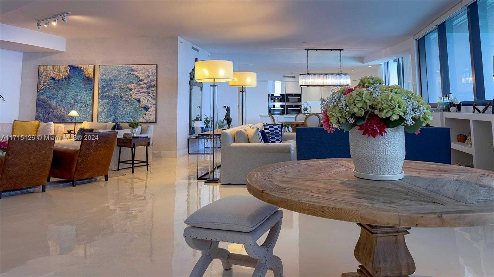 Small Image of 18555 Collins Ave, Sunny Isles Beach, FL 33160, USA Number 5