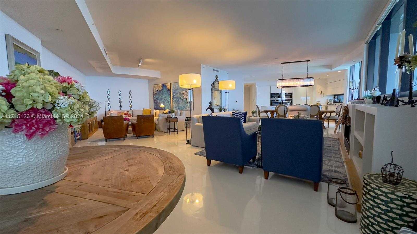 Small Image of 18555 Collins Ave, Sunny Isles Beach, FL 33160, USA Number 6