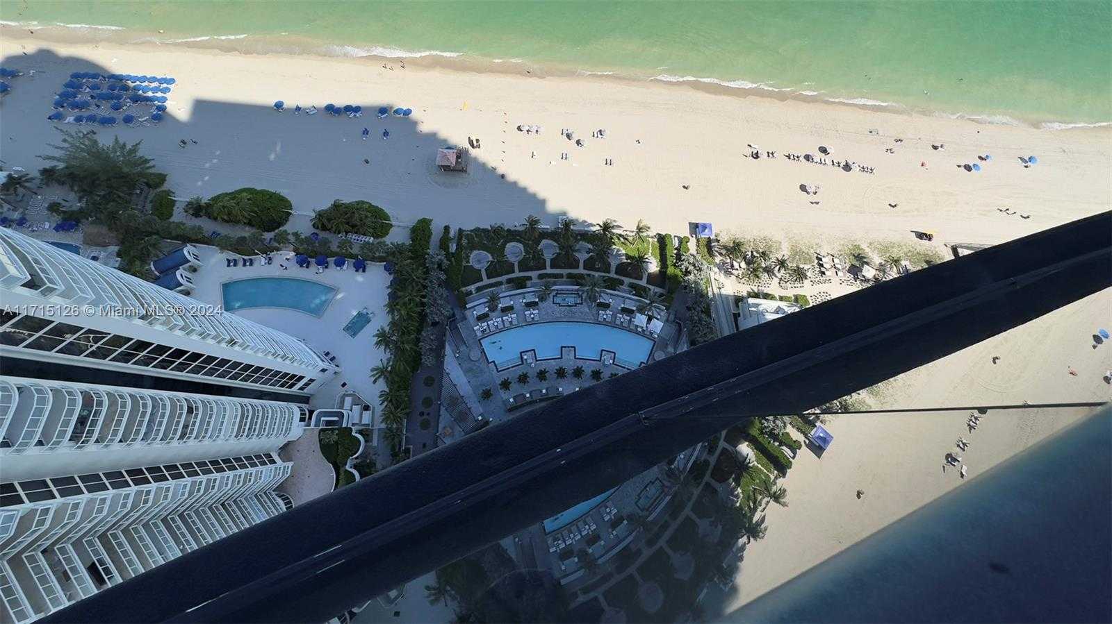 Small Image of 18555 Collins Ave, Sunny Isles Beach, FL 33160, USA Number 63