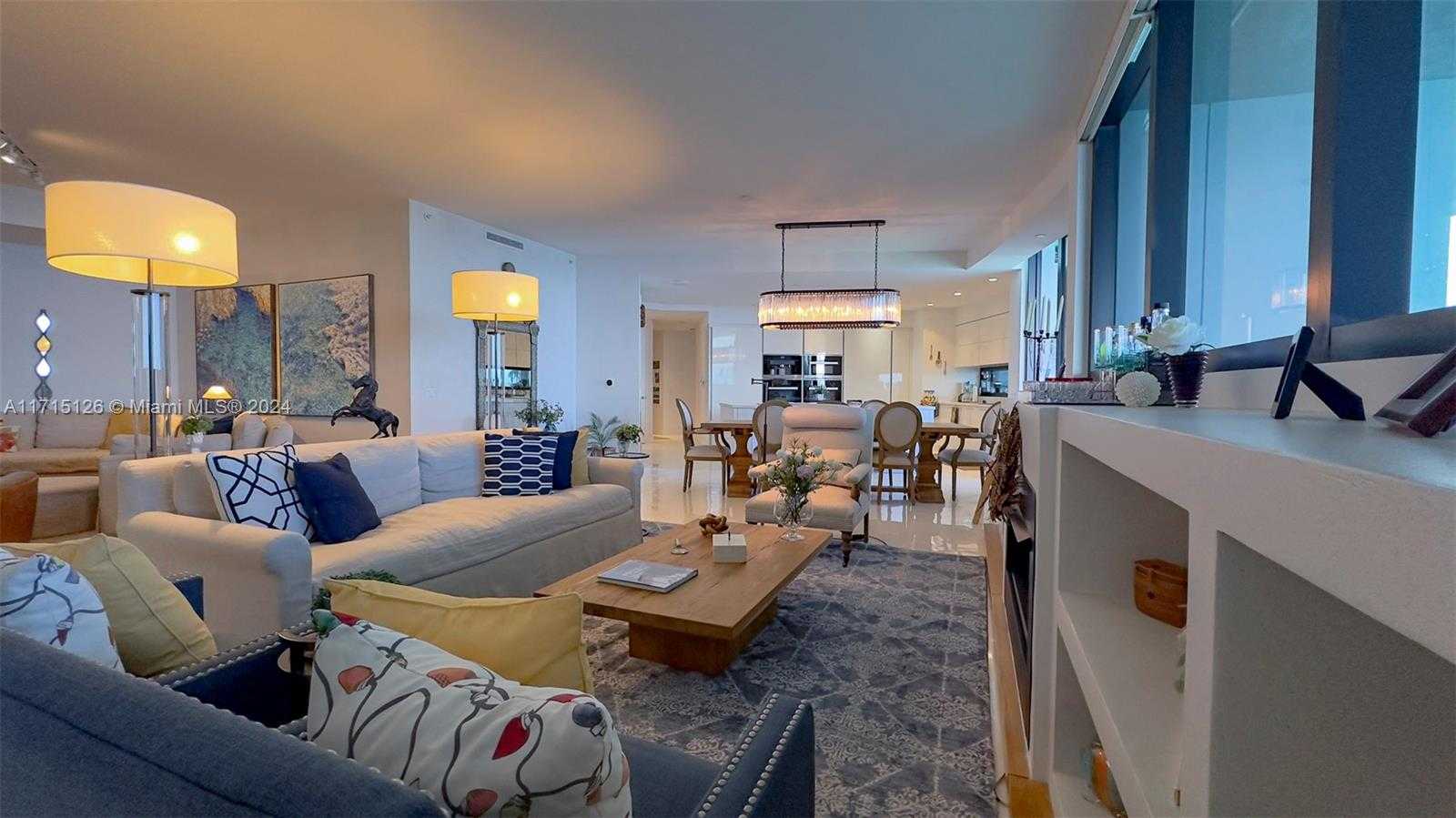 Small Image of 18555 Collins Ave, Sunny Isles Beach, FL 33160, USA Number 9