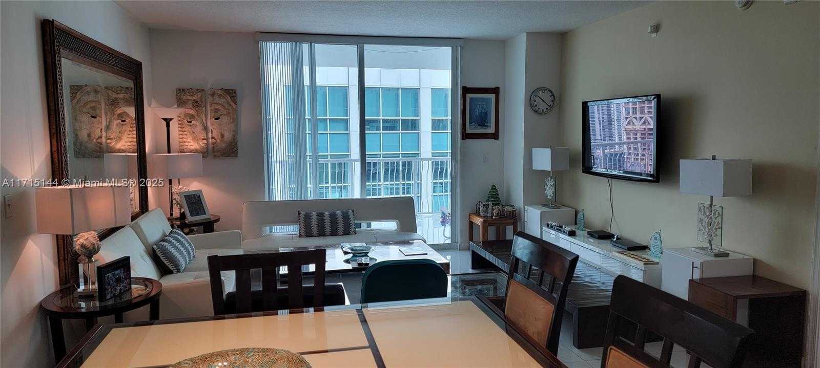 Small Image of 1200 BRICKELL BAY DR #4214, Miami Number 17