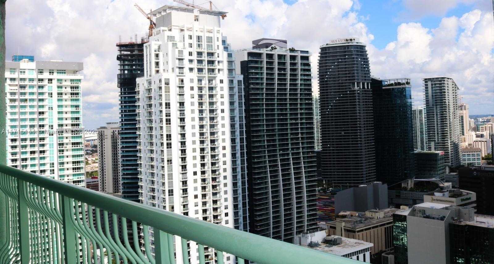 Small Image of 1200 BRICKELL BAY DR #4214, Miami Number 6