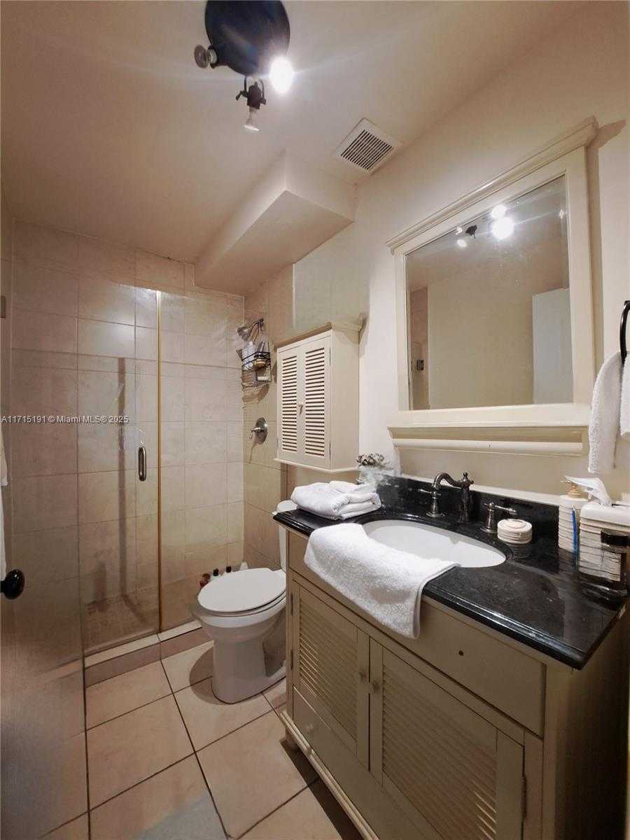 Small Image of 201 178TH DR #225, Sunny Isles Beach Number 11