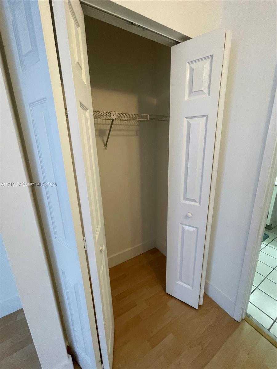 Small Image of 3300 NORTH EAST 192ND ST #1804, Aventura Number 14