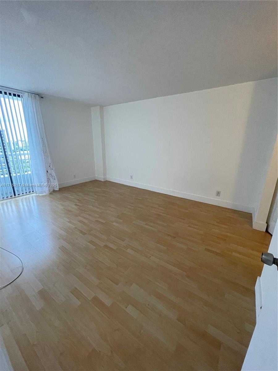 Small Image of 3300 NORTH EAST 192ND ST #1804, Aventura Number 17
