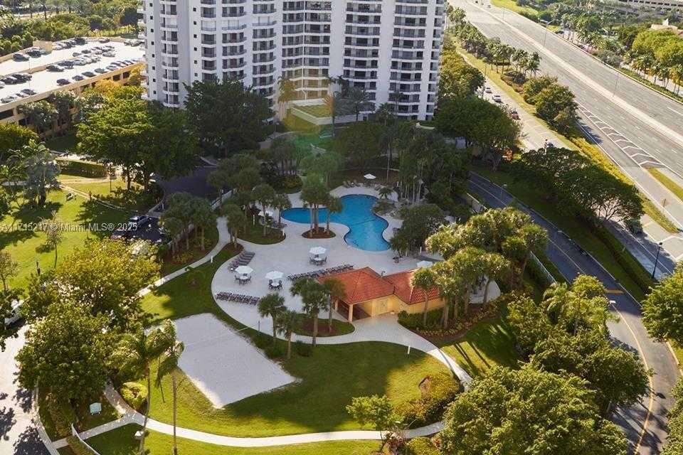 Small Image of 3300 NORTH EAST 192ND ST #1804, Aventura Number 2