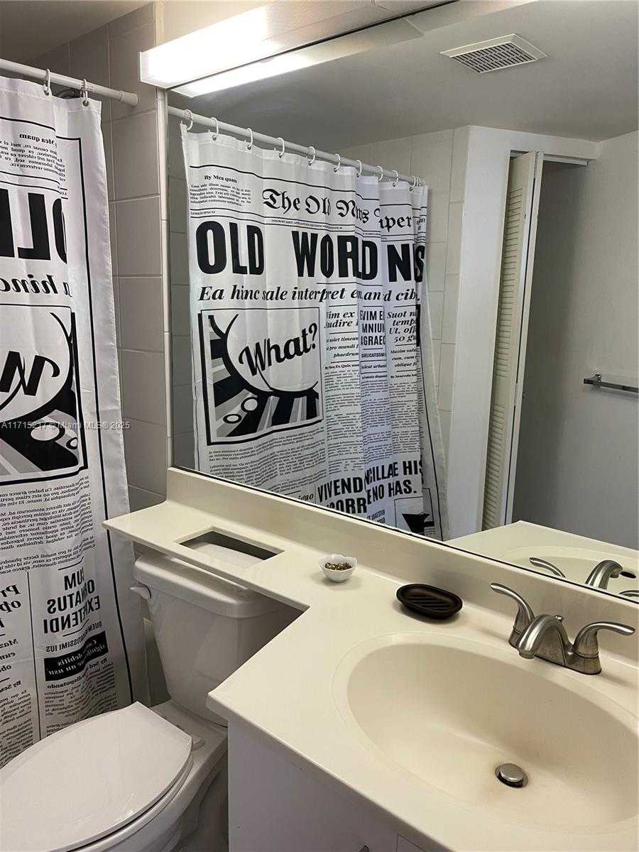 Small Image of 3300 NORTH EAST 192ND ST #1804, Aventura Number 23