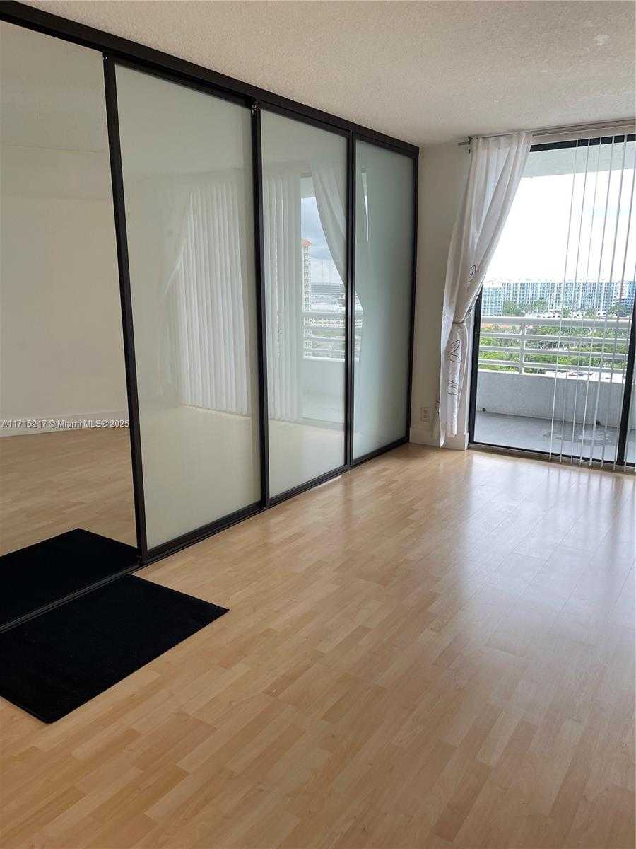 Small Image of 3300 NORTH EAST 192ND ST #1804, Aventura Number 27