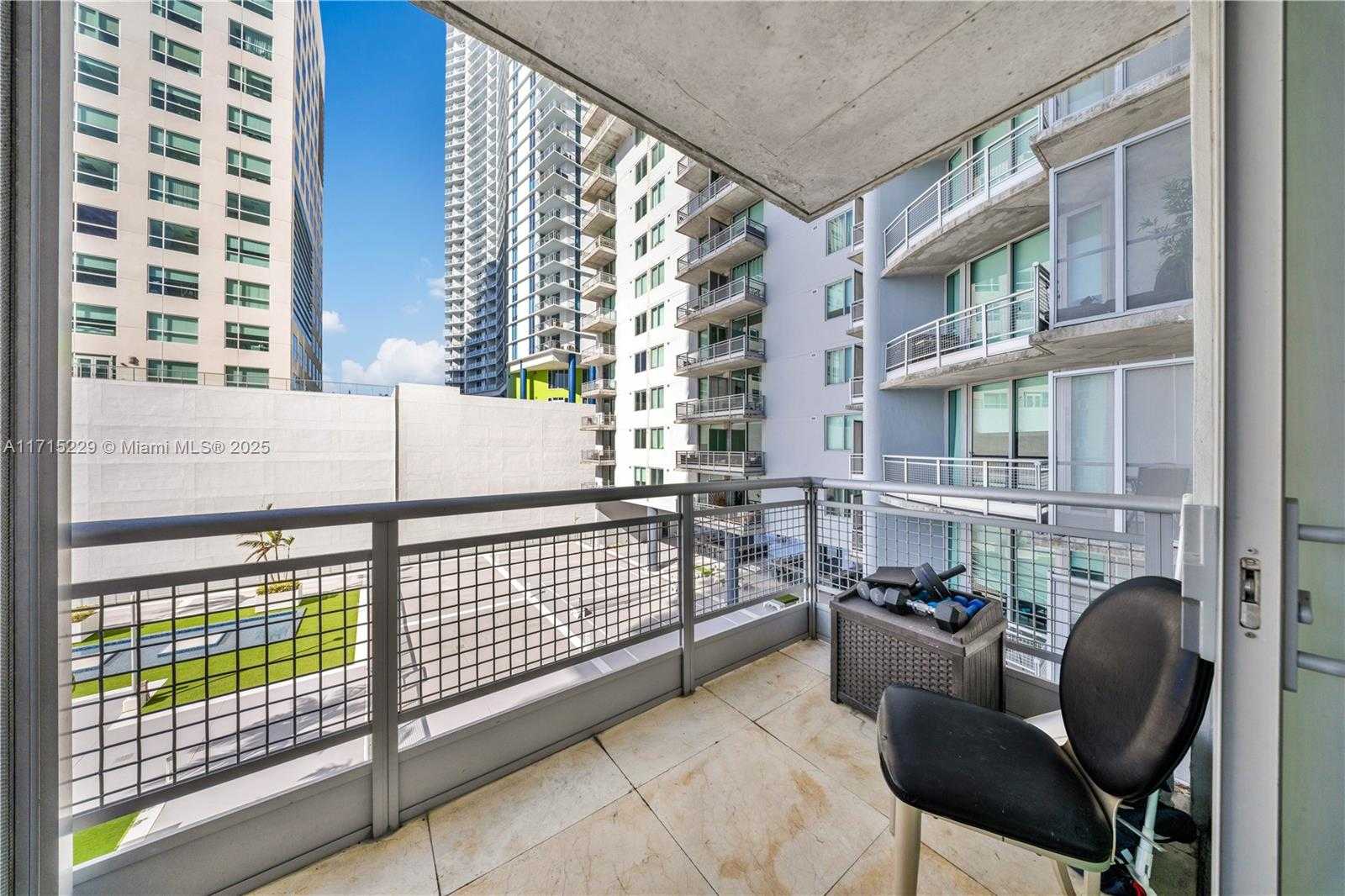 Small Image of 690 SOUTH WEST 1ST CT #1132, Miami Number 12