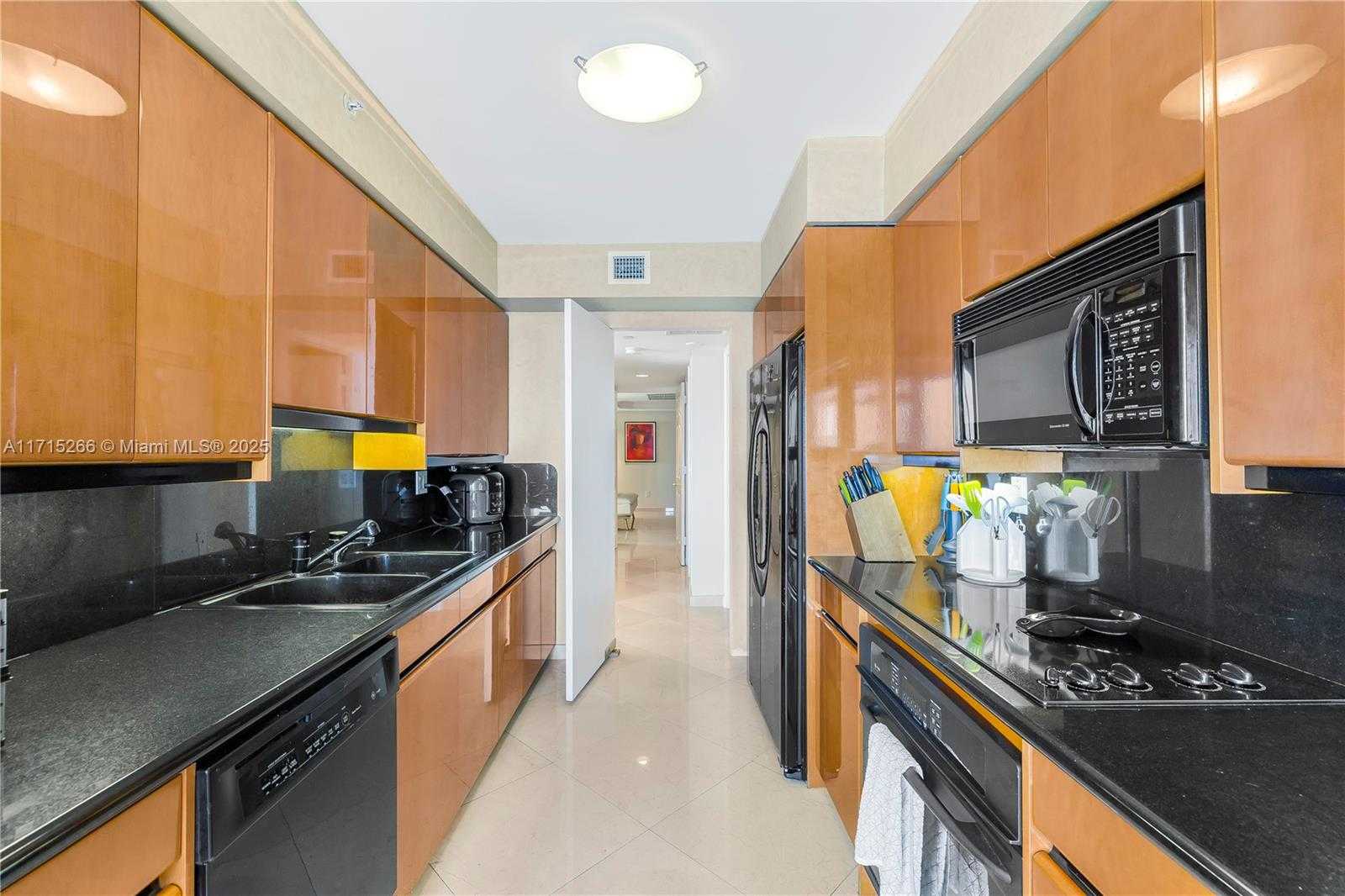 Small Image of 18671 COLLINS AVE #2501, Sunny Isles Beach Number 14