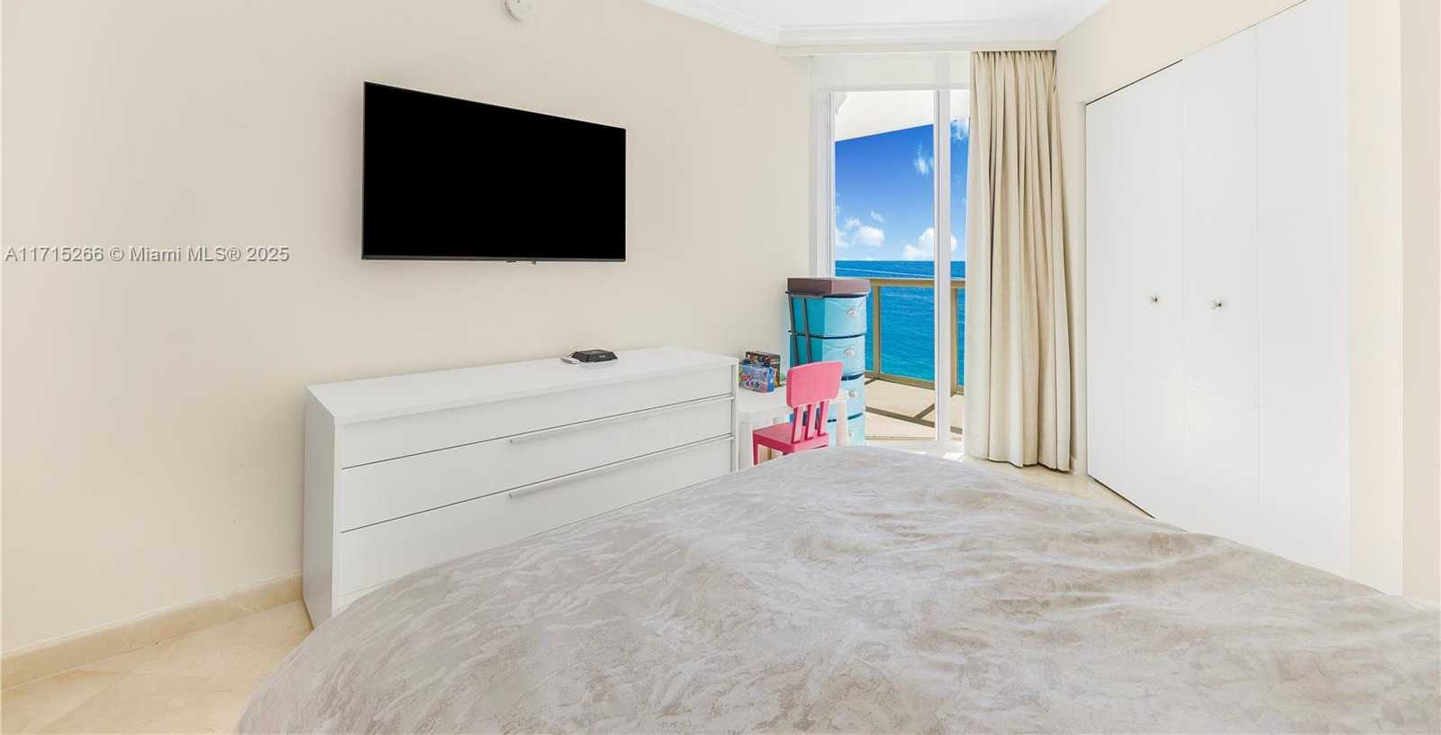 Small Image of 18671 COLLINS AVE #2501, Sunny Isles Beach Number 21