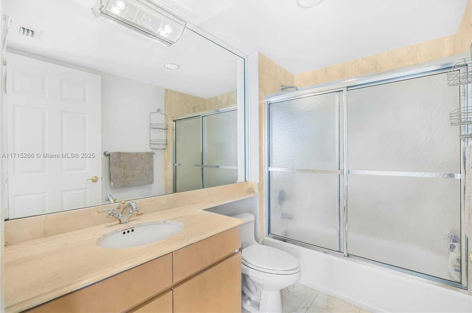 Small Image of 18671 COLLINS AVE #2501, Sunny Isles Beach Number 22