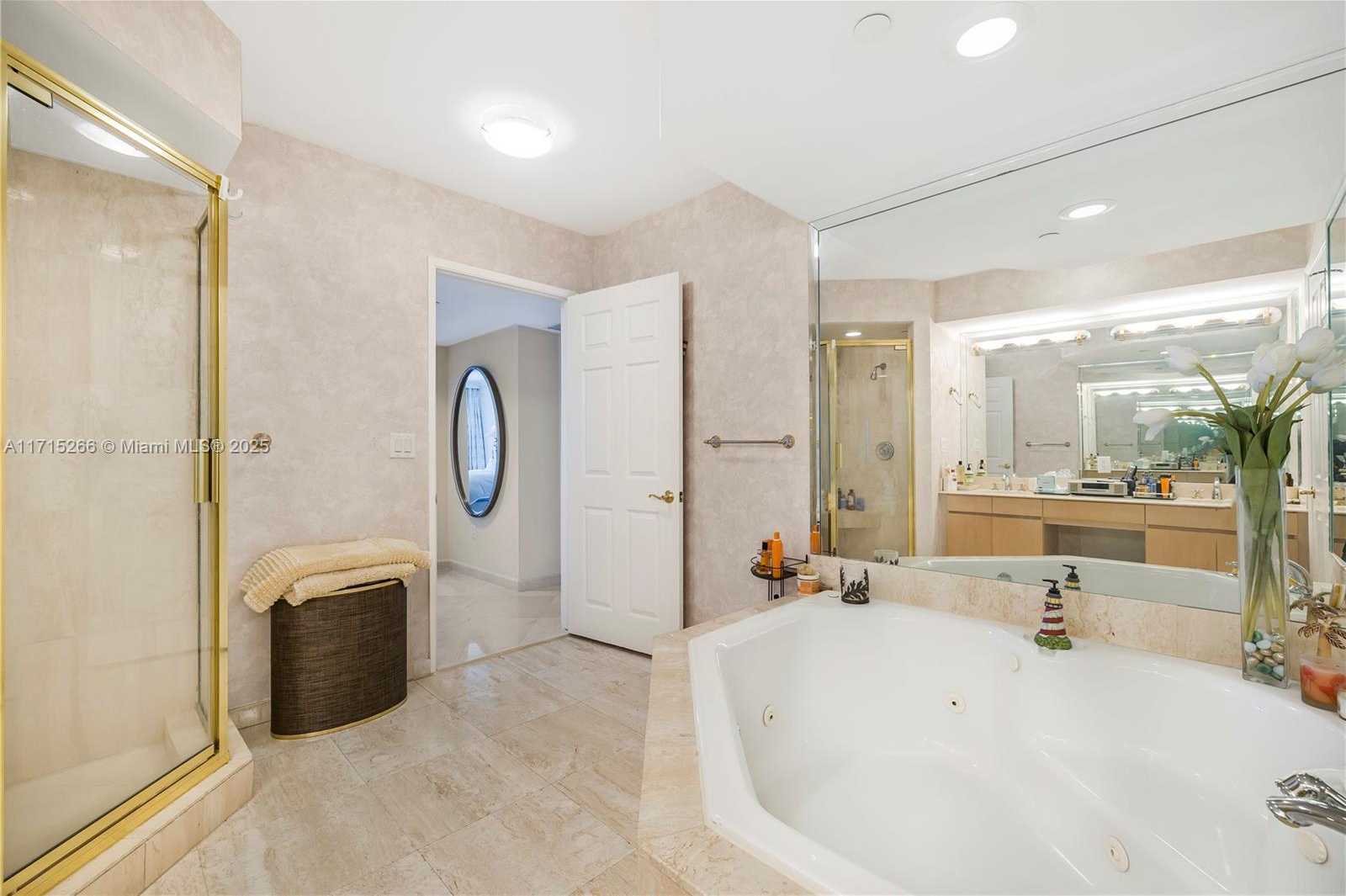 Small Image of 18671 COLLINS AVE #2501, Sunny Isles Beach Number 38