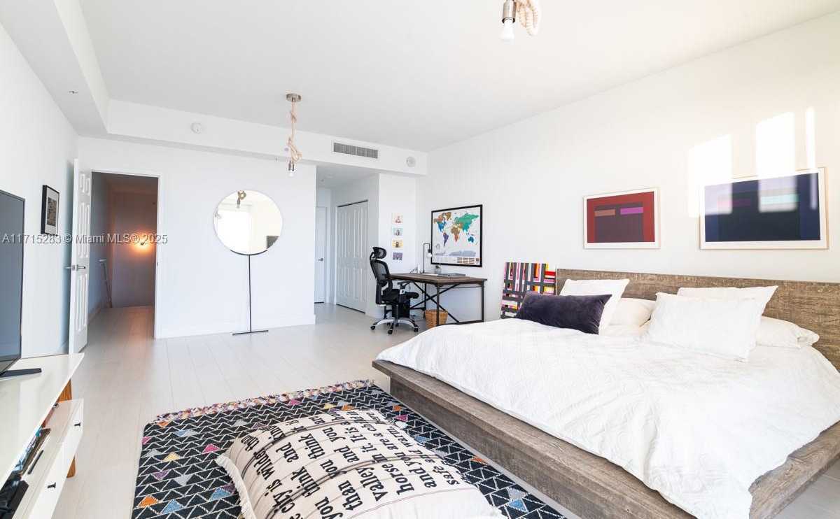 Small Image of 400 SUNNY ISLES BLVD #1906, Sunny Isles Beach Number 15
