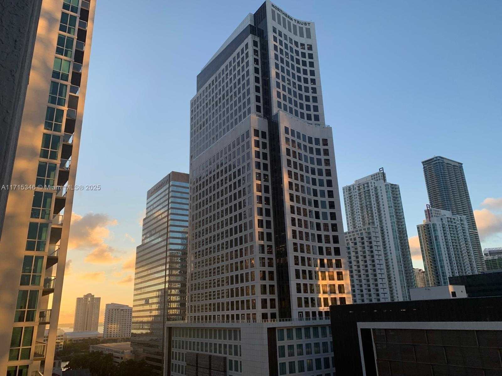 Small Image of 31 SOUTH EAST 6TH ST #1703, Miami Number 12