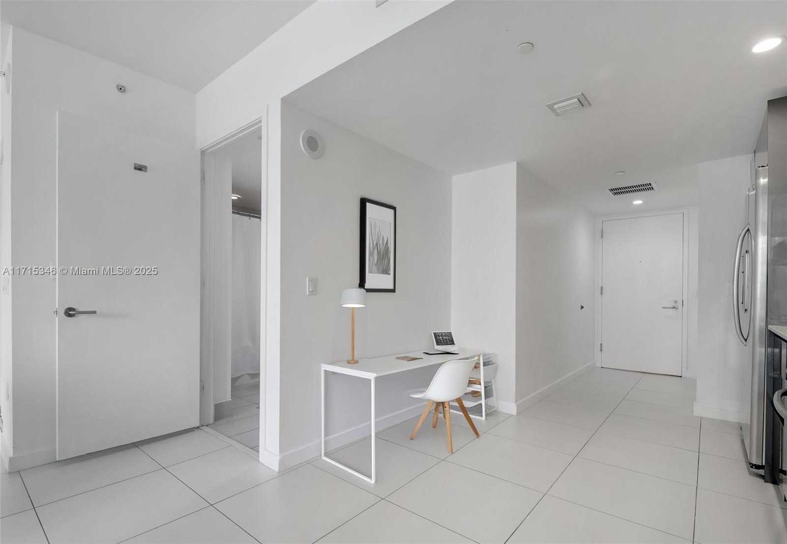 Small Image of 31 SOUTH EAST 6TH ST #1703, Miami Number 6